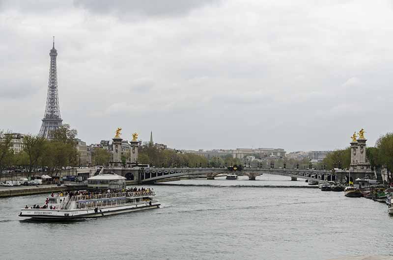 153 - Francia - Paris - rio Sena - barco.jpg